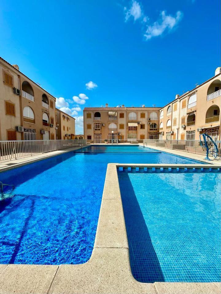 Sunshine Apartment Torrevieja Eksteriør billede
