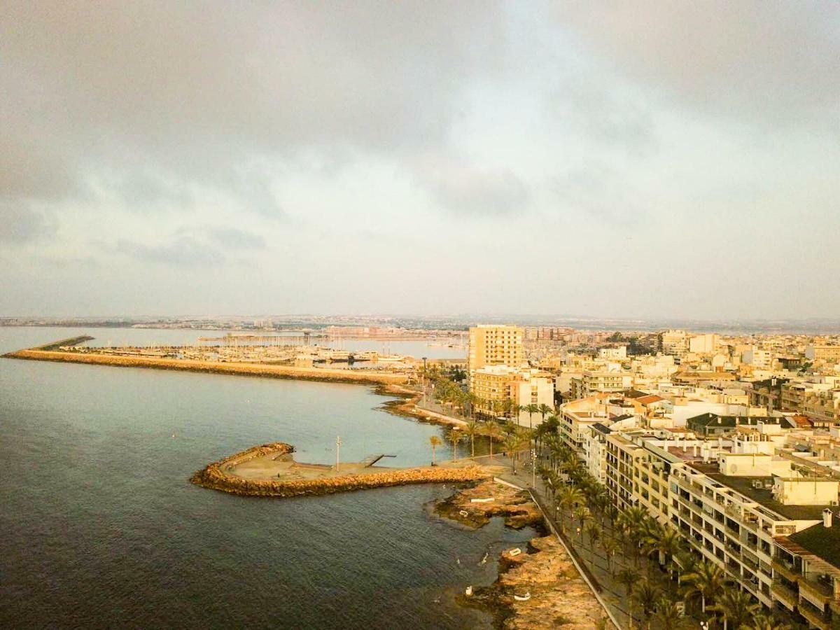 Sunshine Apartment Torrevieja Eksteriør billede